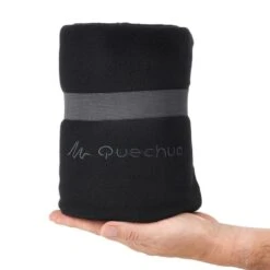 Quechua COUVERTURE EN POLAIRE - 155 X 130 CM -Magasin De Sport couverture en polaire 155 x 130 cm 4