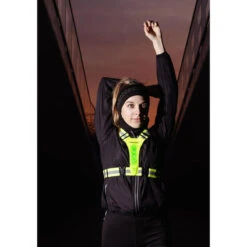 AVENTO Gilet De Sport à Led - Rechargeable - Jaune Fluo - Gilet De Sécurité -Magasin De Sport gilet de sport a led rechargeable jaune fluo gilet de securite 3