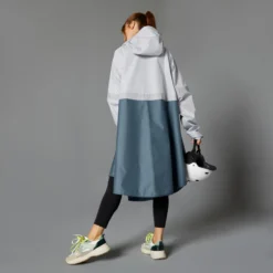 BTWIN PONCHO PLUIE VISIBILITE NUIT VELO VILLE 540 BLEU GRIS -Magasin De Sport poncho pluie visibilite nuit velo ville 540 bleu gris 2