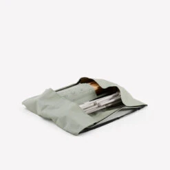 Quechua TABLE DE CAMPING COMPACTE 4/6 PERSONNES - PLATEAU BOIS - POCHE DE RANGEMENT -Magasin De Sport table de camping compacte 46 personnes plateau bois poche de rangement 3