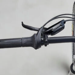 Rockrider VELO VTT Cross Country RACE 900S GX AXS, Roues Mavic Crossmax, Cadre Carbone -Magasin De Sport velo vtt cross country race 900s gx axs roues mavic crossmax cadre carbone 8